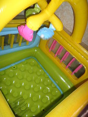 Надувной манеж