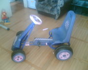 ввеломобиль с рулем и ручным тормозом 3-7 лет за пол цены