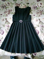 продам школьный сарафан р.134 Киев