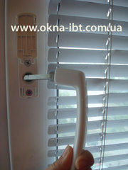 Защита на окна от детей видео безопасность детей дома, детский замок на окно