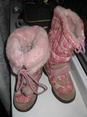 Продам зимние сапожки для девочки