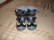 Продам ботинки B&G