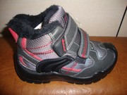 Ботиночки ТЕРМО С МНОГОСЛОЙНОЙ СТРУКТУРОЙ 330 грн.