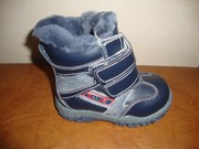 Продам ботиночки зима мальчик новые!!!230 грн