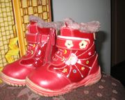 Продам детские зимние сапожки