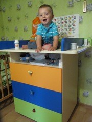 Пеленальный столик-комод