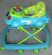 Продаю ходунки б/у.