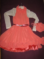 продам платье подросток 146