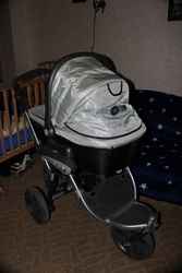 Срочно продам коляску 3 в 1 фирма CAM Cortina Evolution X3 Tris.