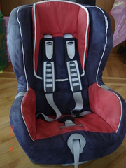 Продам б/у автокресло REMER