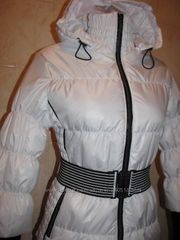 Белая куртка для модницы