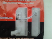 Замок безопасности от детей для металлопластиковых окон и дверей Penkid