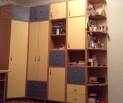 Продам пятисекционный шкаф с антресолями